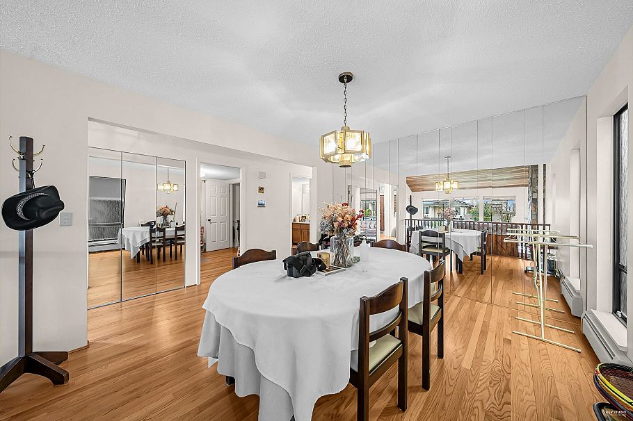 2843 W 22nd Avenue Vancouver, BC - 11