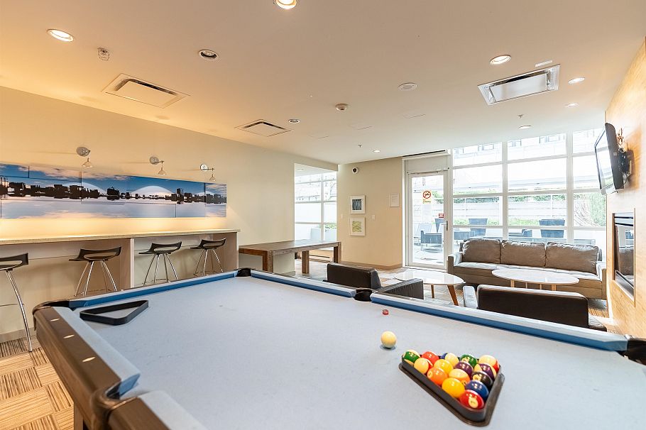 1002 1205 Howe Street Vancouver, BC - 26