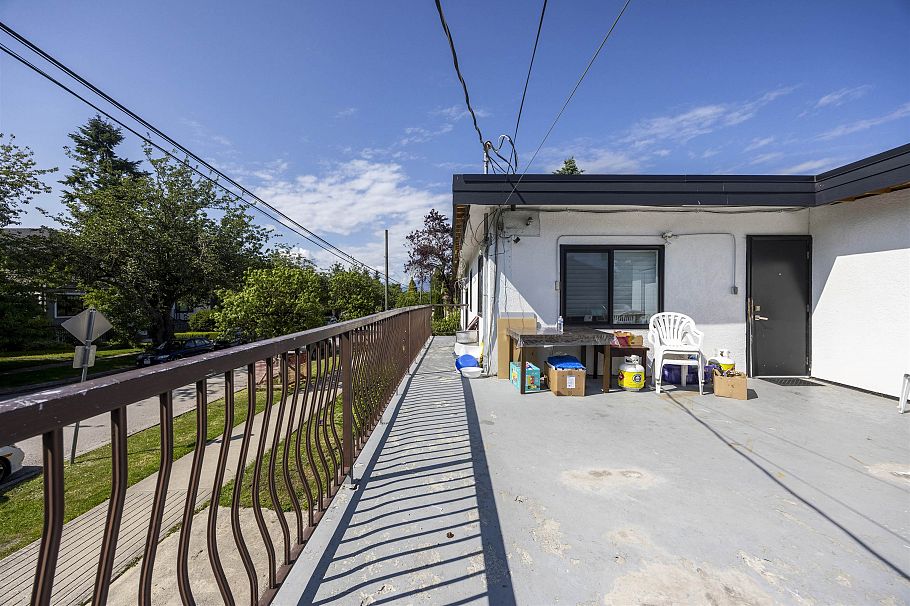 4198 St. George Street Vancouver, BC - 38