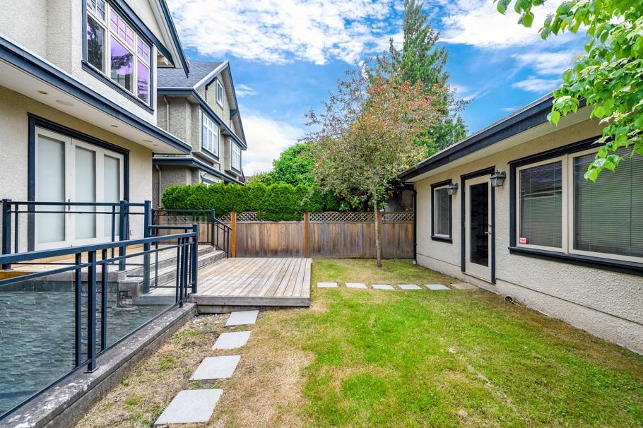 3772 W 19th Avenue Vancouver, BC - 25