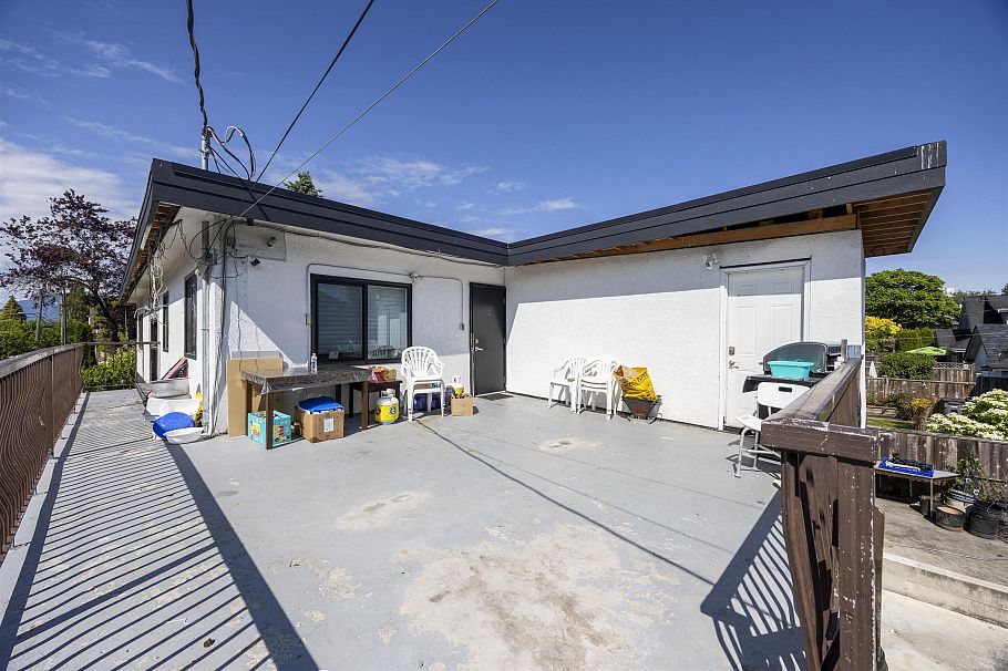 4198 St. George Street Vancouver, BC - 37