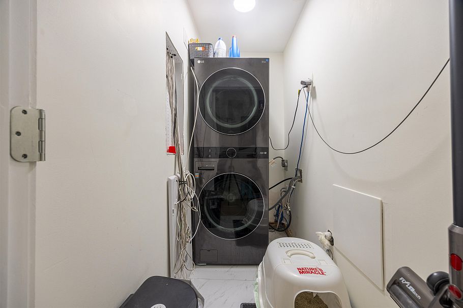 4198 St. George Street Vancouver, BC - 13