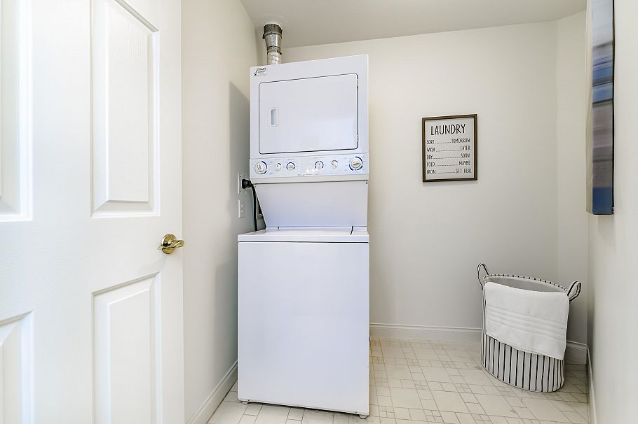 213 5835 Hampton Place Vancouver, BC - 21