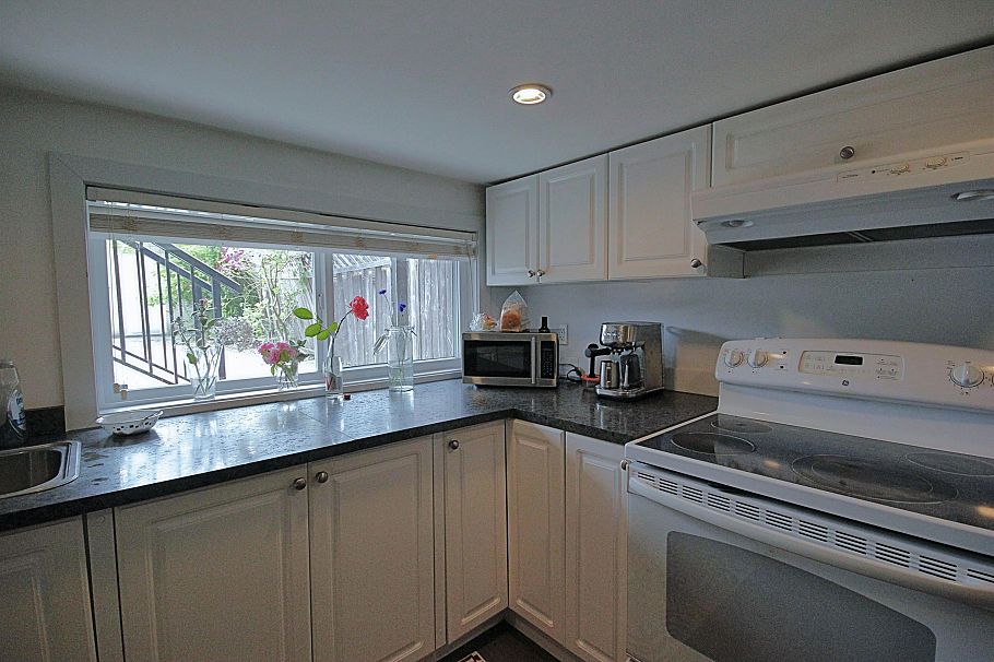 112 E King Edward Avenue Vancouver, BC - 23