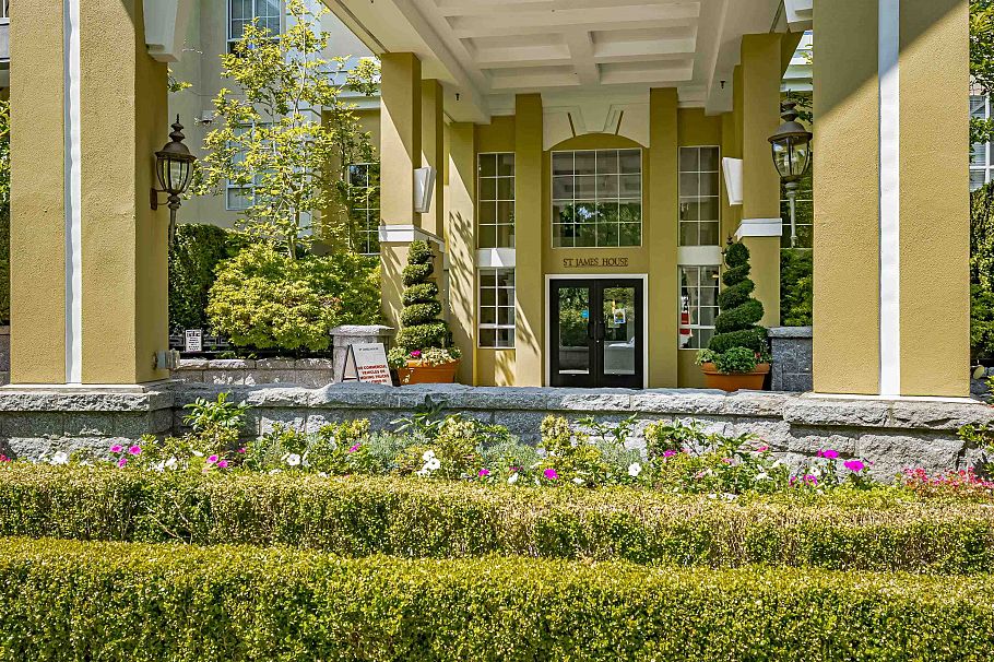213 5835 Hampton Place Vancouver, BC - 2
