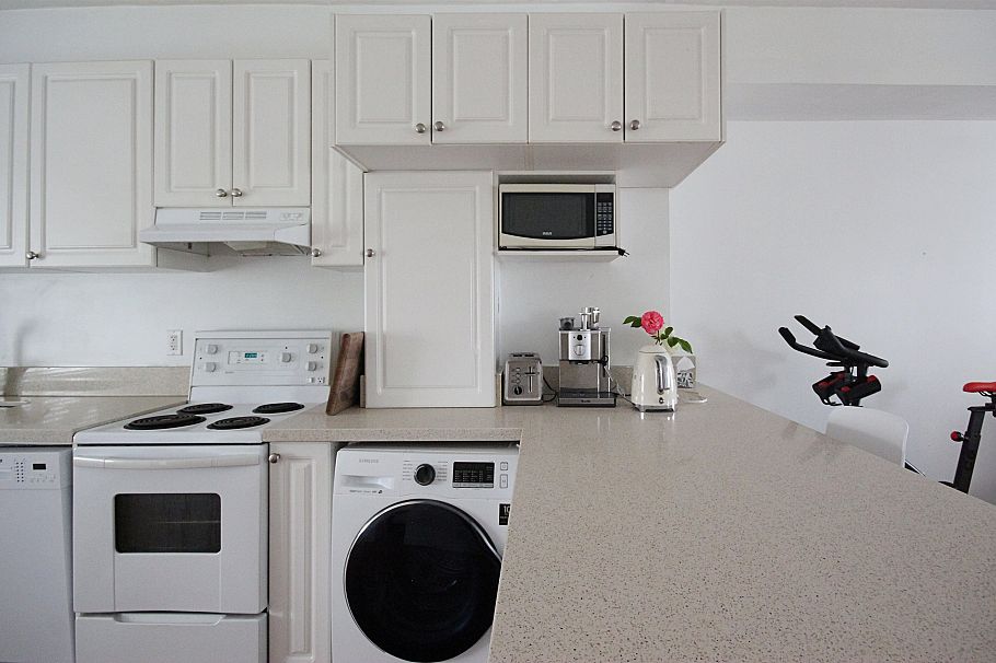 112 E King Edward Avenue Vancouver, BC - 9