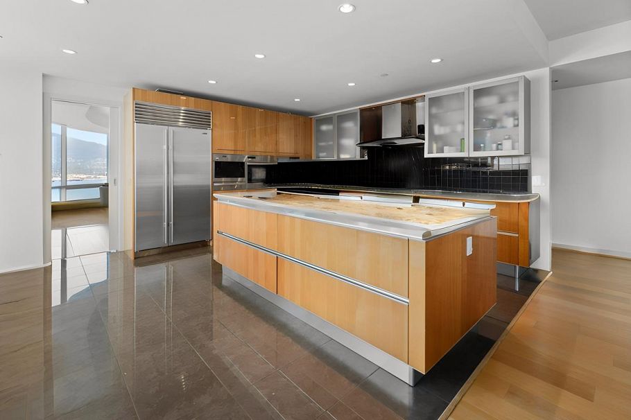 2101 1169 W Cordova Street Vancouver, BC - 20