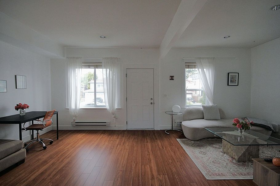 112 E King Edward Avenue Vancouver, BC - 3