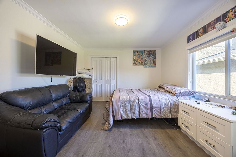 4198 St. George Street Vancouver, BC - 33