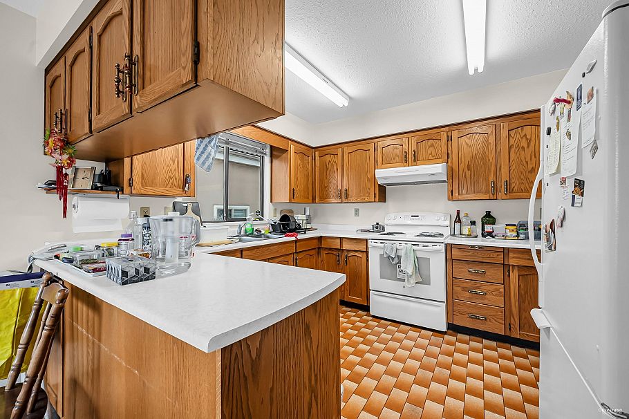 2843 W 22nd Avenue Vancouver, BC - 14