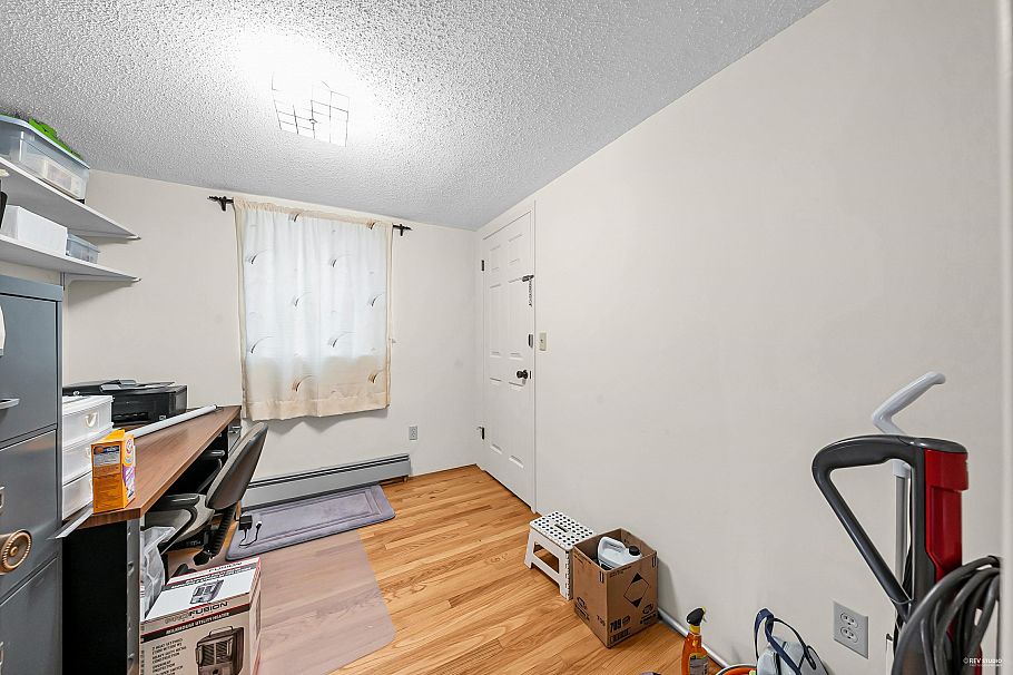 2843 W 22nd Avenue Vancouver, BC - 24