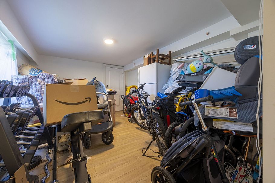 4198 St. George Street Vancouver, BC - 20