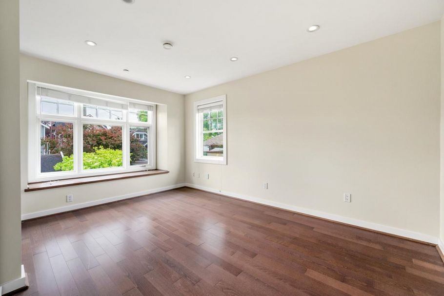 3772 W 19th Avenue Vancouver, BC - 18