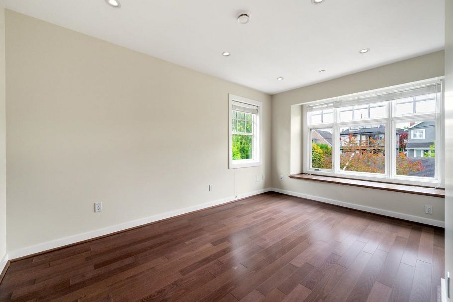 3772 W 19th Avenue Vancouver, BC - 17