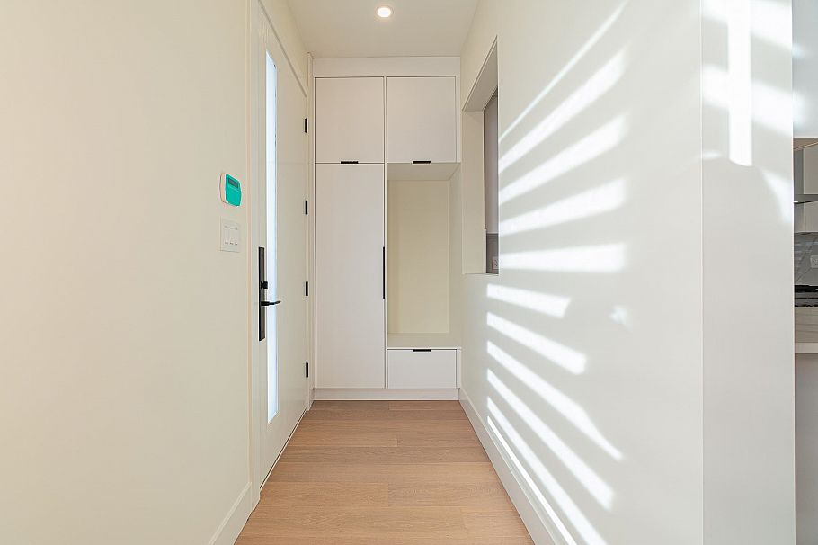 1 8192 Haig Street Vancouver, BC - 3