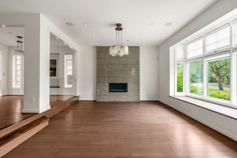 3772 W 19th Avenue Vancouver, BC - 3