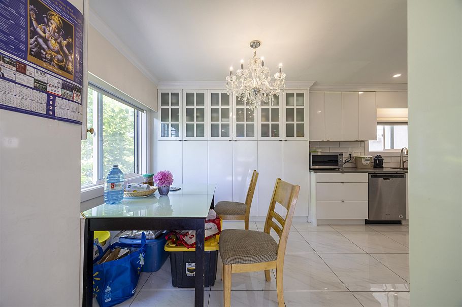 4198 St. George Street Vancouver, BC - 30