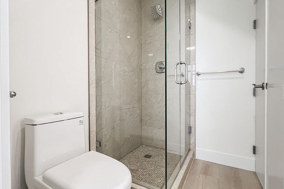 1157 Keefer Street Vancouver, BC - 4