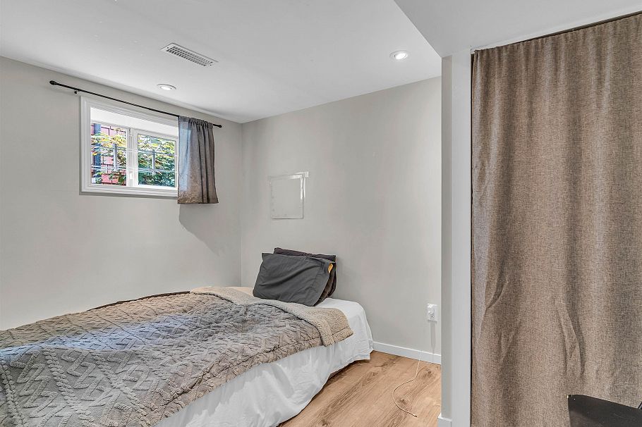 251 E 21st Avenue Vancouver, BC - 30