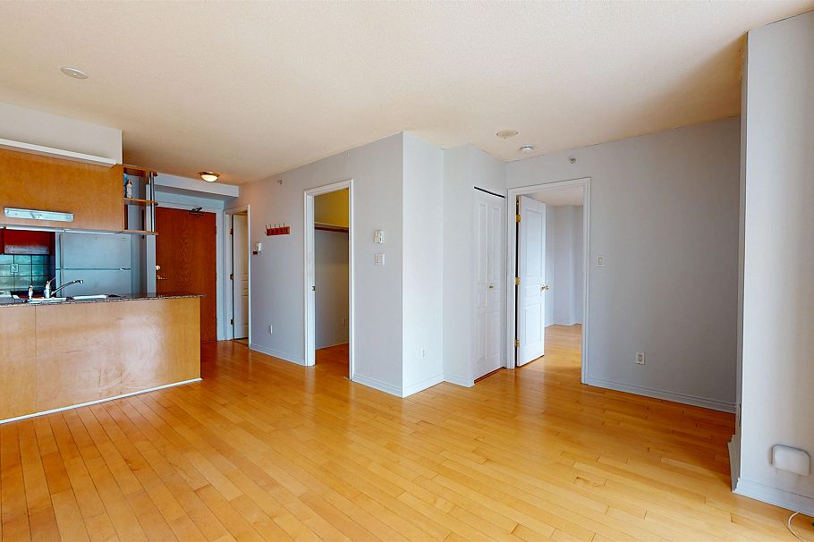 2007 1189 Howe Street Vancouver, BC - 9