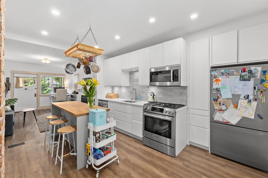 1128 E 24th Avenue Vancouver, BC - 7