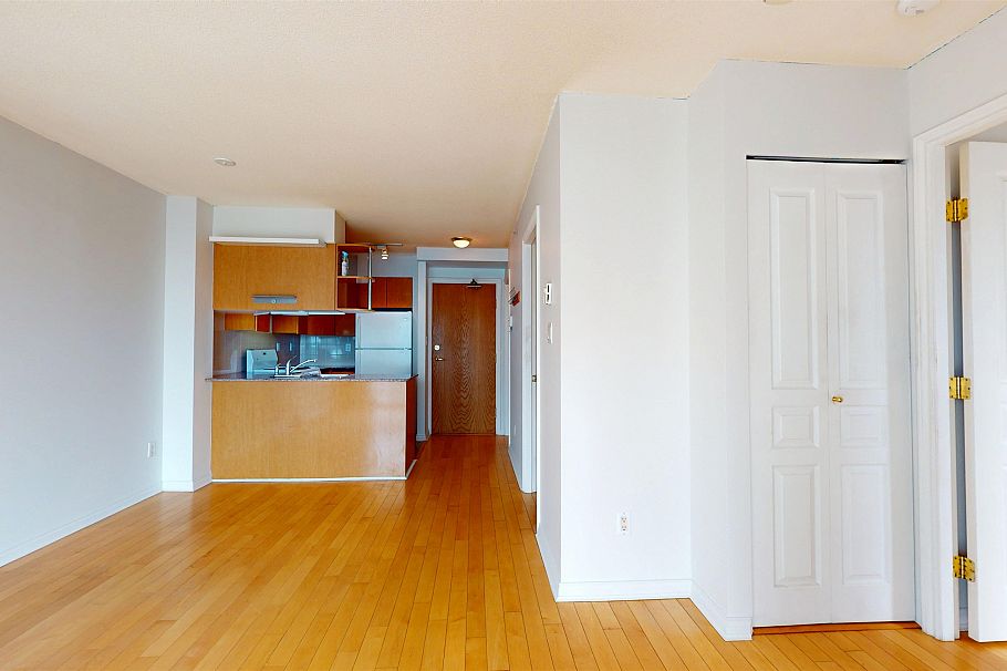 2007 1189 Howe Street Vancouver, BC - 10