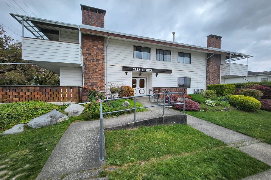 106 6904 Fraser Street Vancouver, BC - 1