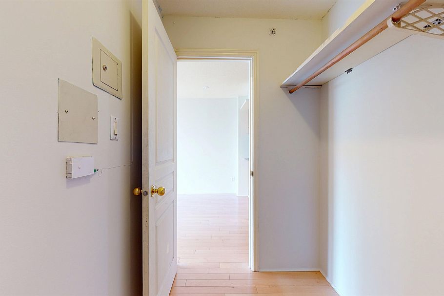 2007 1189 Howe Street Vancouver, BC - 18