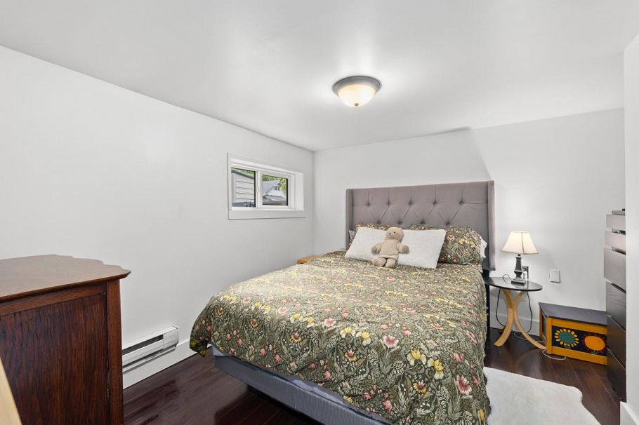 1128 E 24th Avenue Vancouver, BC - 21