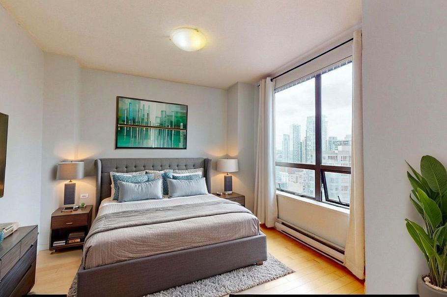 2007 1189 Howe Street Vancouver, BC - 3