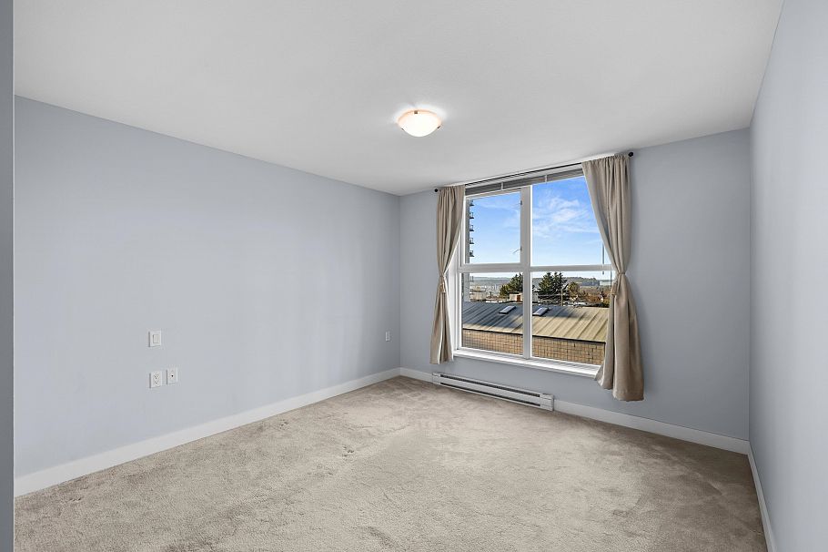 403 121 W 16th Street North Vancouver, BC - 17