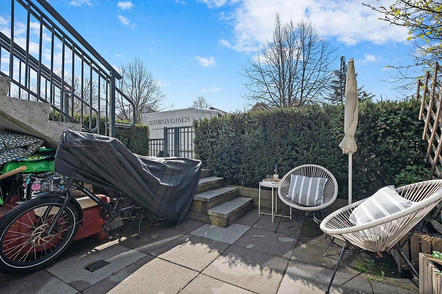 355 E 16th Avenue Vancouver, BC - 25
