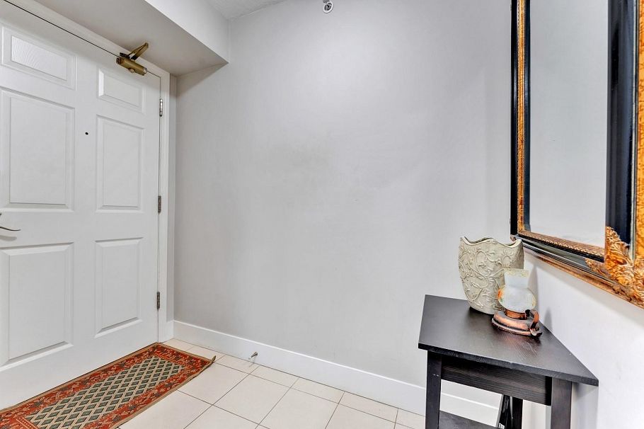 803 1159 Main Street Vancouver, BC - 3