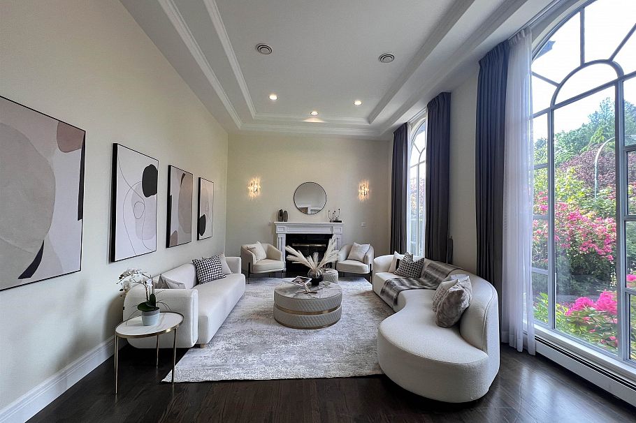 2508 W 34th Avenue Vancouver, BC - 4