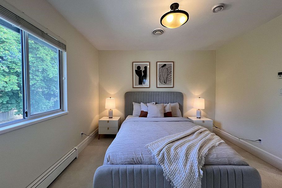 2508 W 34th Avenue Vancouver, BC - 32