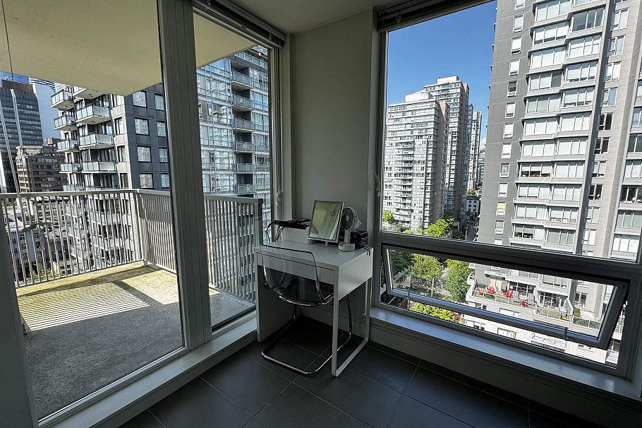 1705 1055 Richards Street Vancouver, BC - 7