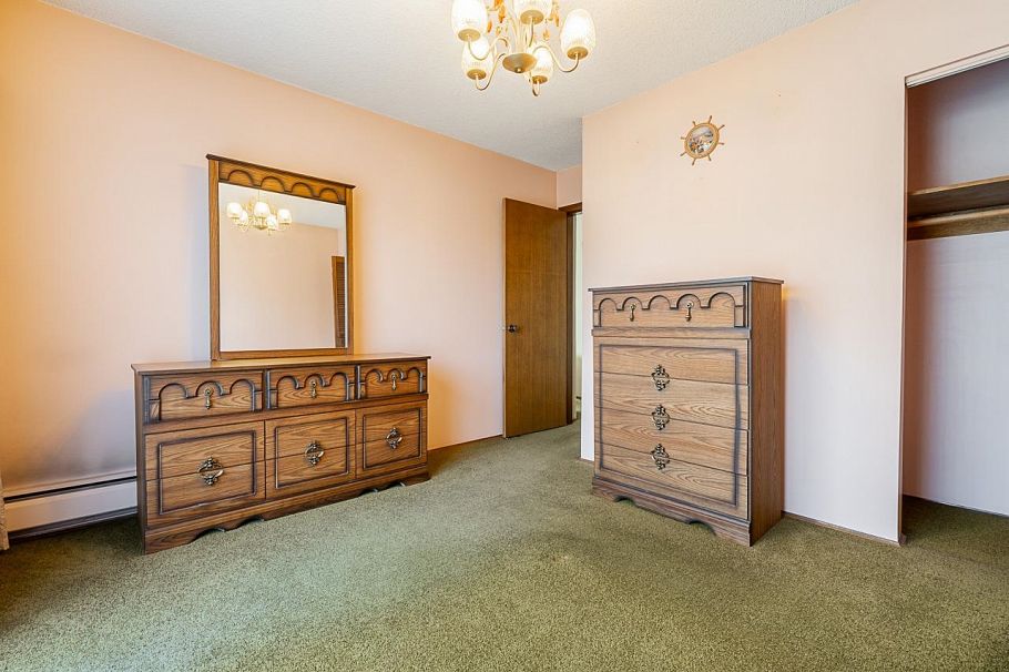 1415 Salsbury Drive Vancouver, BC - 5