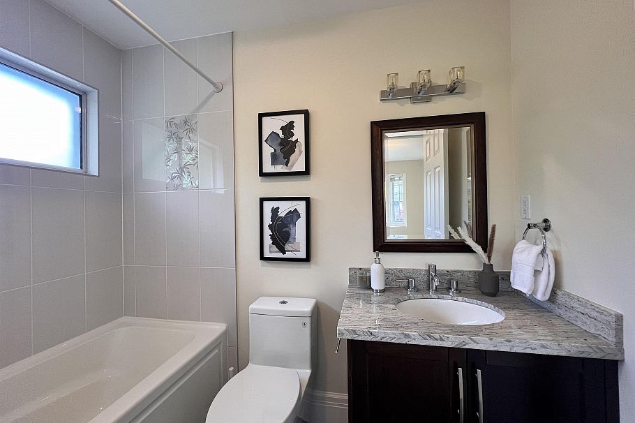 2508 W 34th Avenue Vancouver, BC - 31