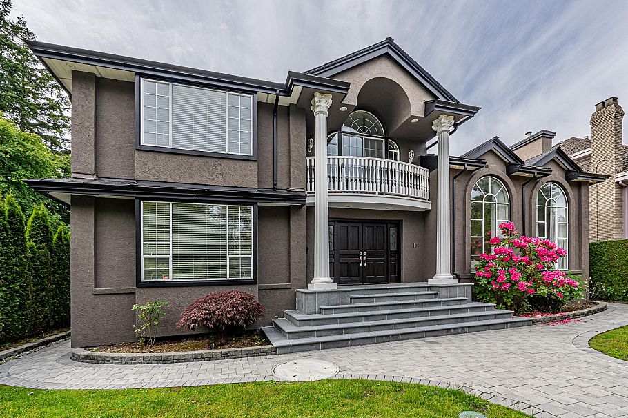 2508 W 34th Avenue Vancouver, BC - 1