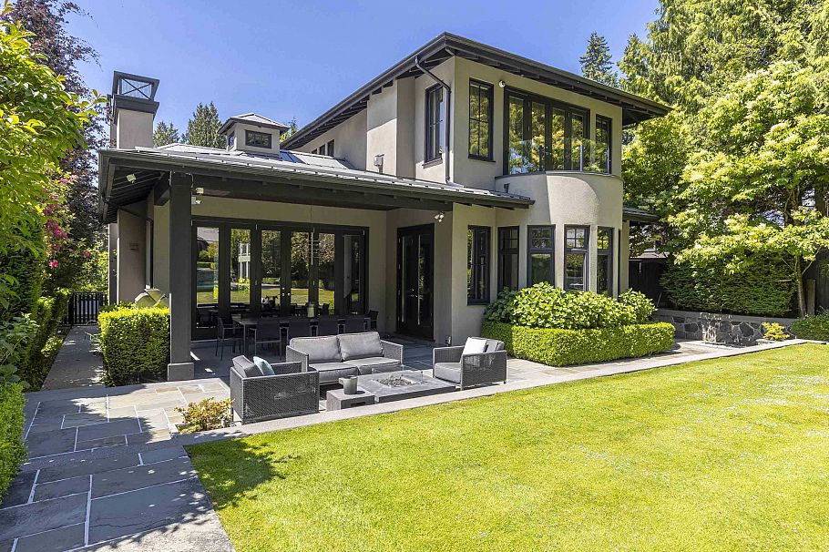 6448 Macdonald Street Vancouver, BC - 31