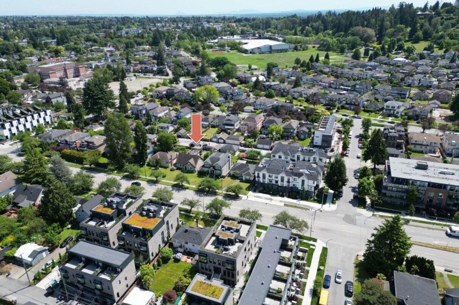 158 W King Edward Avenue Vancouver, BC - 13