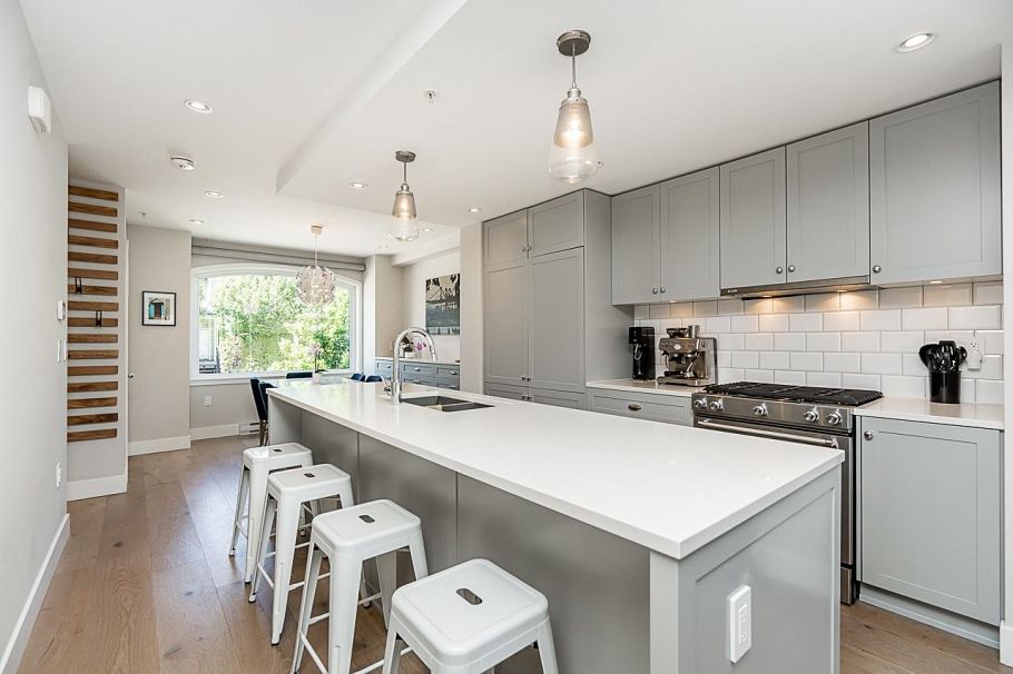 4320 Knight Street Vancouver, BC - 1