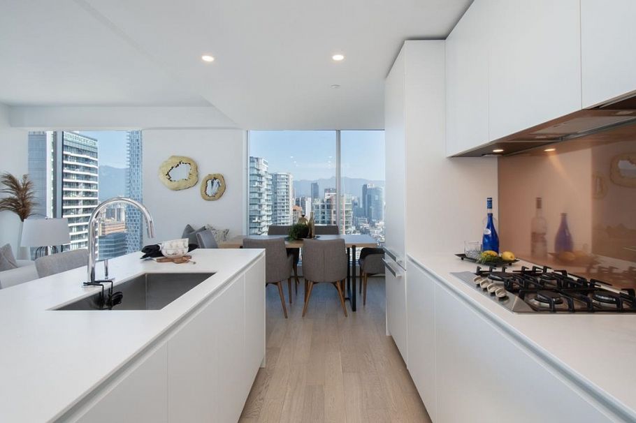 4206 1480 Howe Street Vancouver, BC - 7