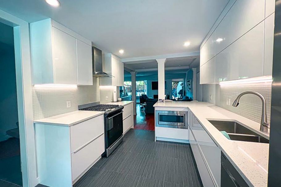 103 555 W 28th Street North Vancouver, BC - 4