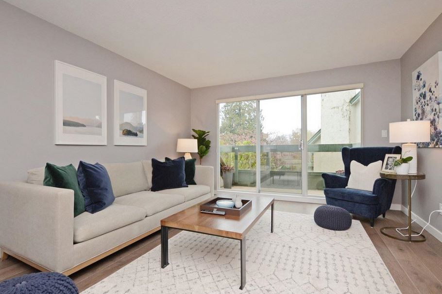 2136 Eastern Avenue North Vancouver, BC - 2