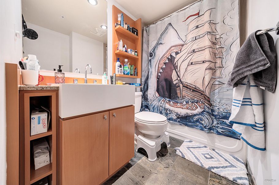 1701 1495 Richards Street Vancouver, BC - 3