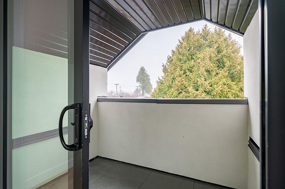 8088 Laurel Street Vancouver, BC - 17