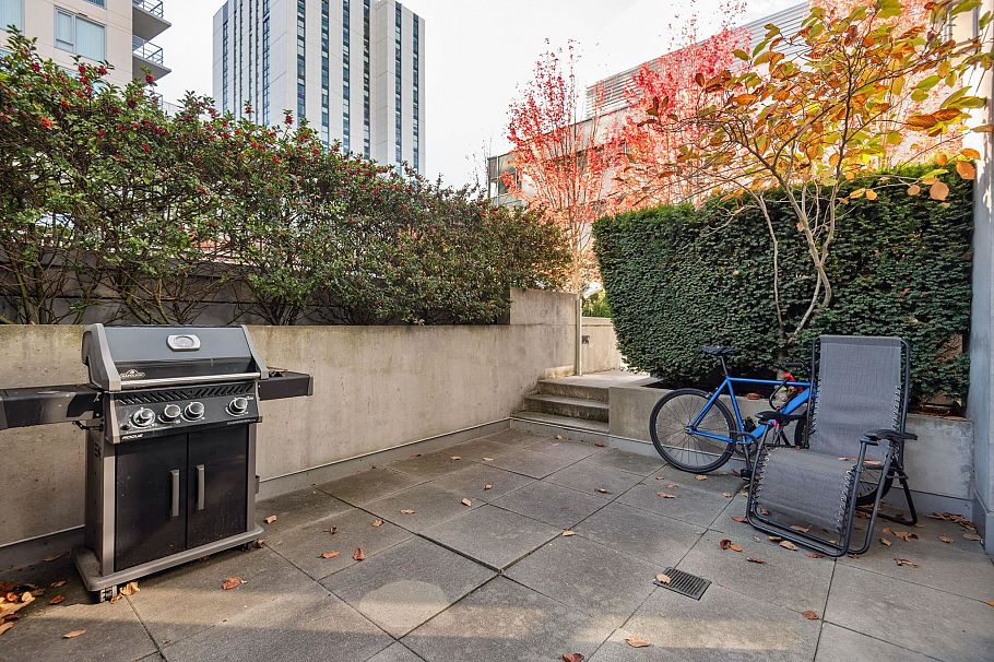 104 6080 Iona Drive Vancouver, BC - 25