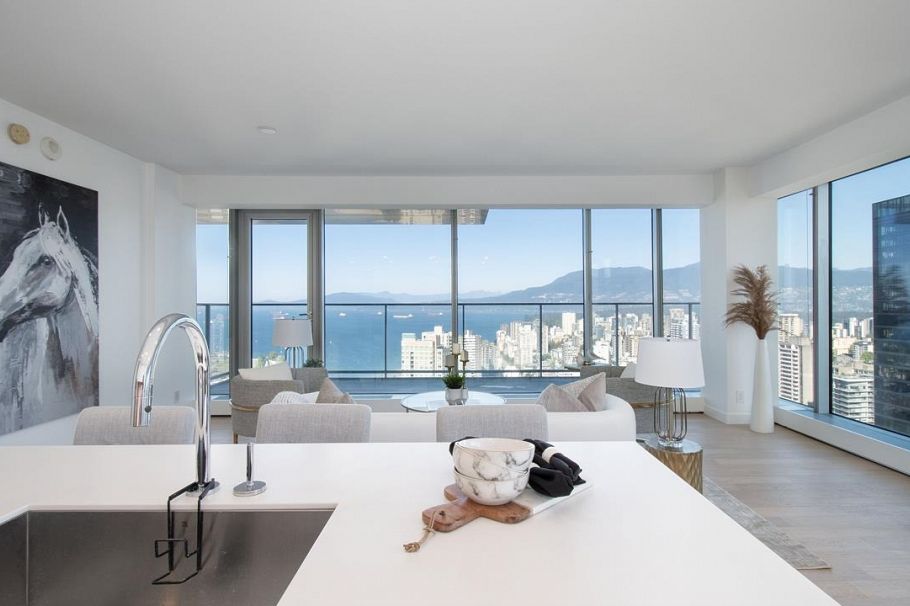 4206 1480 Howe Street Vancouver, BC - 4