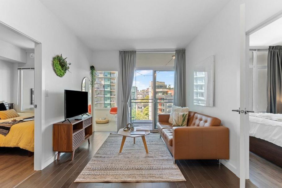 905 88 W 1st Avenue Vancouver, BC - 3